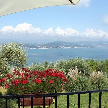 Agriturismo Terrazza Sul Golfo - Il Casale لا سبيتسْيا المظهر الخارجي الصورة