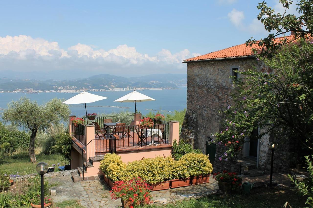 Agriturismo Terrazza Sul Golfo - Il Casale لا سبيتسْيا المظهر الخارجي الصورة